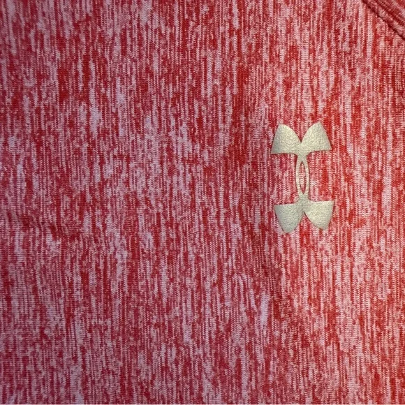 Bundle of 2 Under Armour Tops (XL) + 3 FREE Bonus Shirts - Picture 6 of 6